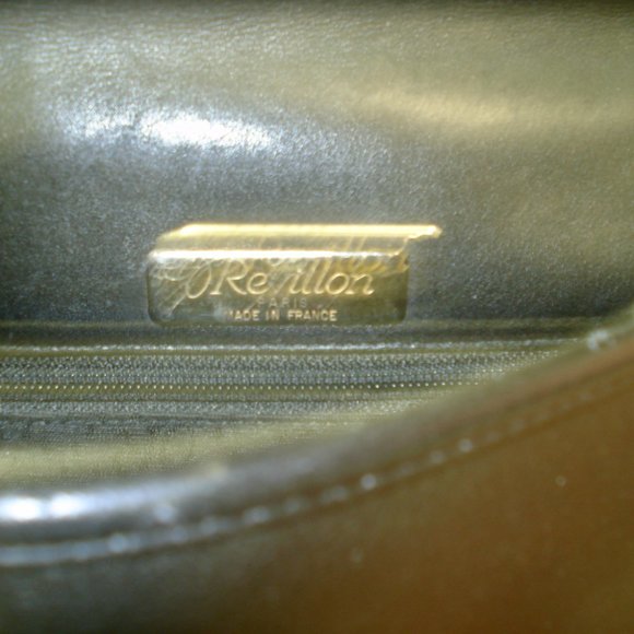 VTG Auth REVILLON PARIS Chevron Quilted RARE COLLECTOR'S Medallion Shoulder Bag - Picture 10 of 10